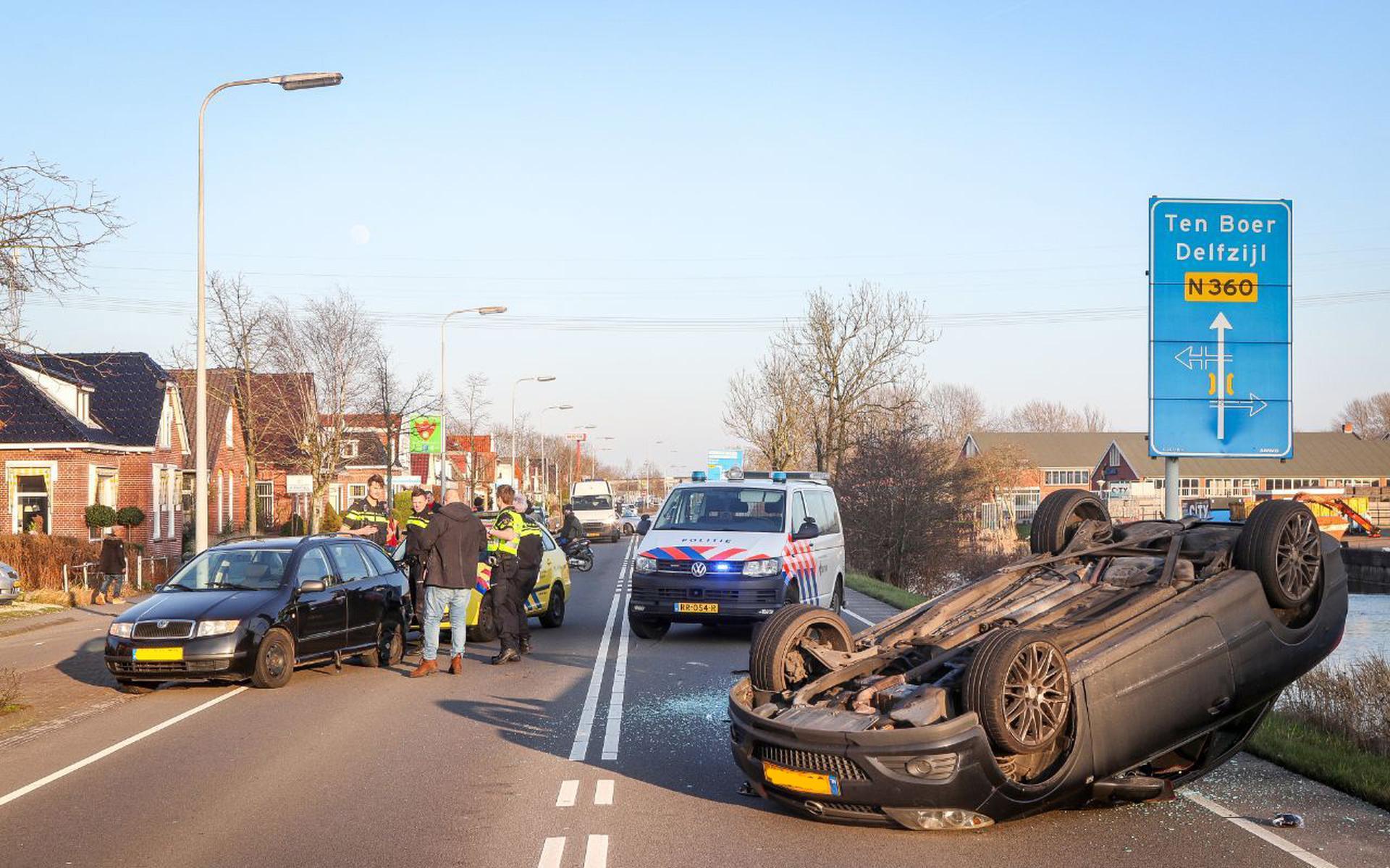 Auto Slaat Over De Kop Bij Ongeluk Op Rijksweg In Groningen - Dagblad ...